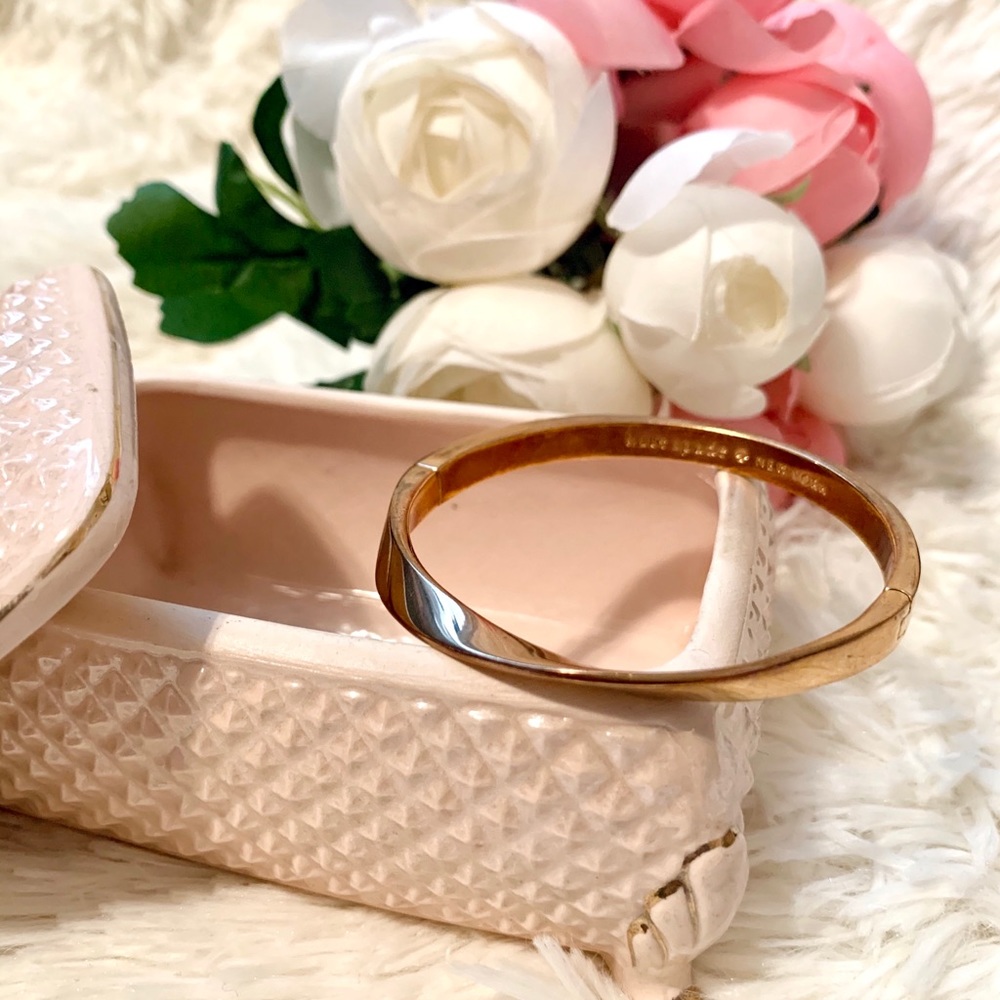Kate Spade Do the Twist Rose Gold bracelet